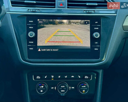 Черный Фольксваген Тигуан, объемом двигателя 1.98 л и пробегом 81 тыс. км за 21500 $, фото 23 на Automoto.ua