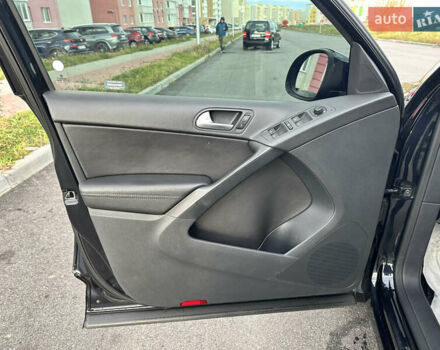 Черный Фольксваген Тигуан, объемом двигателя 2 л и пробегом 175 тыс. км за 12333 $, фото 36 на Automoto.ua