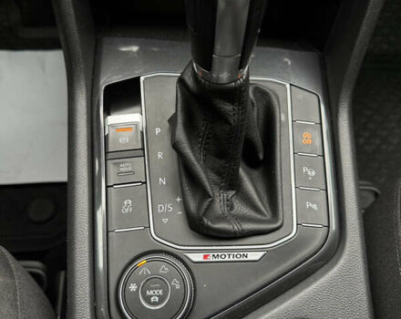 Чорний Фольксваген Тігуан, об'ємом двигуна 1.98 л та пробігом 151 тис. км за 24900 $, фото 26 на Automoto.ua