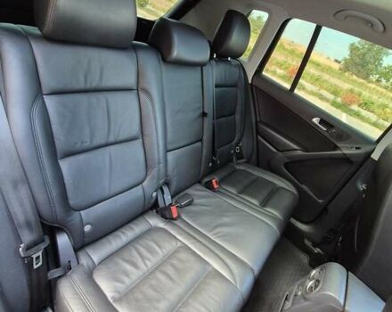 Чорний Фольксваген Тігуан, об'ємом двигуна 1.98 л та пробігом 117 тис. км за 17890 $, фото 53 на Automoto.ua