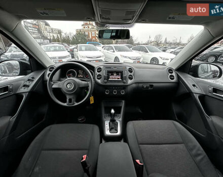 Черный Фольксваген Тигуан, объемом двигателя 1.97 л и пробегом 217 тыс. км за 13200 $, фото 23 на Automoto.ua