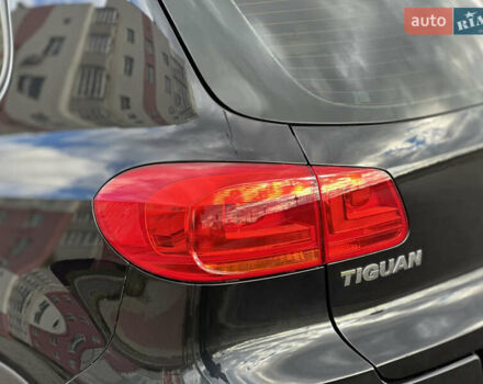 Черный Фольксваген Тигуан, объемом двигателя 2 л и пробегом 175 тыс. км за 12333 $, фото 18 на Automoto.ua