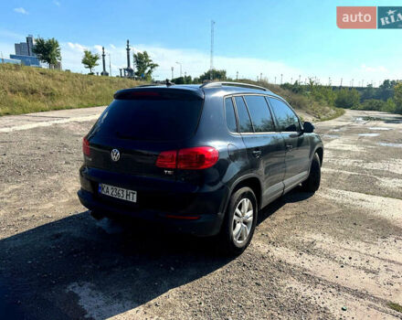 Чорний Фольксваген Тігуан, об'ємом двигуна 1.97 л та пробігом 150 тис. км за 14500 $, фото 4 на Automoto.ua