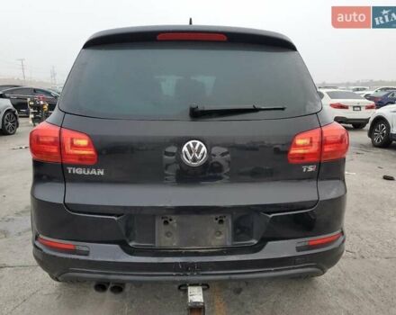 Черный Фольксваген Тигуан, объемом двигателя 1.98 л и пробегом 65 тыс. км за 650 $, фото 5 на Automoto.ua