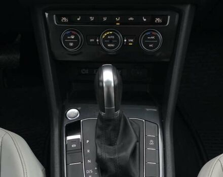 Черный Фольксваген Тигуан, объемом двигателя 1.98 л и пробегом 94 тыс. км за 19999 $, фото 9 на Automoto.ua