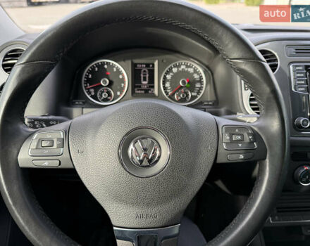 Чорний Фольксваген Тігуан, об'ємом двигуна 2 л та пробігом 104 тис. км за 15500 $, фото 20 на Automoto.ua
