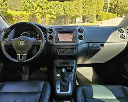 Черный Фольксваген Тигуан, объемом двигателя 2 л и пробегом 57 тыс. км за 9000 $, фото 9 на Automoto.ua