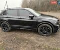 Чорний Фольксваген Тігуан, об'ємом двигуна 1.98 л та пробігом 150 тис. км за 30000 $, фото 5 на Automoto.ua
