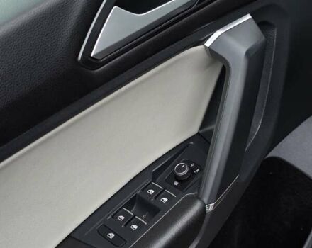 Черный Фольксваген Тигуан, объемом двигателя 1.98 л и пробегом 94 тыс. км за 19999 $, фото 12 на Automoto.ua