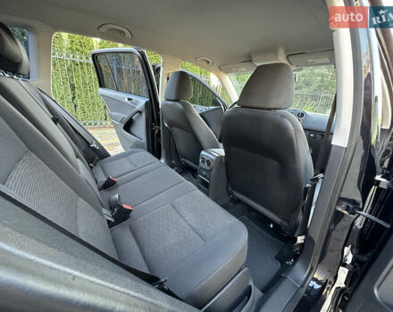 Черный Фольксваген Тигуан, объемом двигателя 2 л и пробегом 100 тыс. км за 14200 $, фото 38 на Automoto.ua