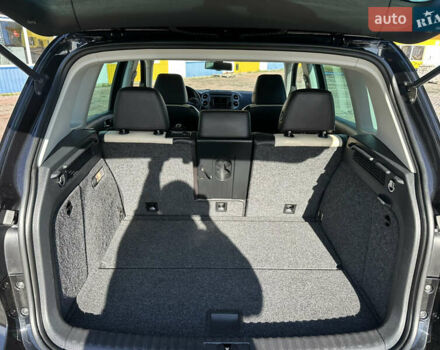 Черный Фольксваген Тигуан, объемом двигателя 2 л и пробегом 100 тыс. км за 13950 $, фото 21 на Automoto.ua