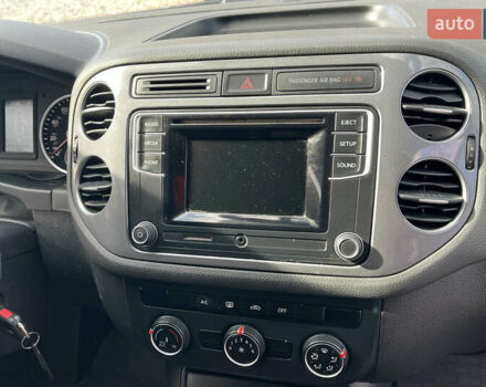 Черный Фольксваген Тигуан, объемом двигателя 1.98 л и пробегом 142 тыс. км за 12200 $, фото 24 на Automoto.ua