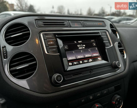 Черный Фольксваген Тигуан, объемом двигателя 1.97 л и пробегом 217 тыс. км за 13200 $, фото 16 на Automoto.ua