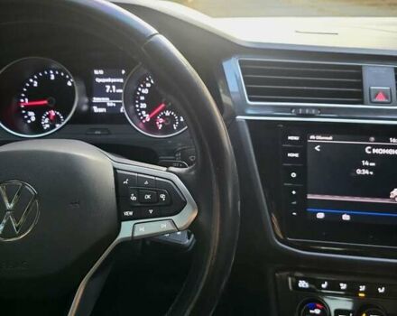 Черный Фольксваген Тигуан, объемом двигателя 1.98 л и пробегом 130 тыс. км за 24499 $, фото 32 на Automoto.ua