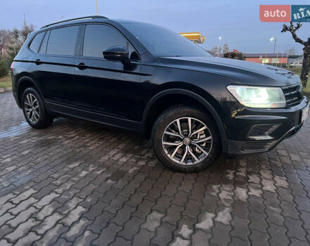 Черный Фольксваген Тигуан, объемом двигателя 1.98 л и пробегом 132 тыс. км за 18500 $, фото 1 на Automoto.ua