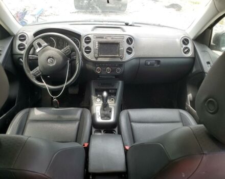 Черный Фольксваген Тигуан, объемом двигателя 2 л и пробегом 148 тыс. км за 9800 $, фото 7 на Automoto.ua