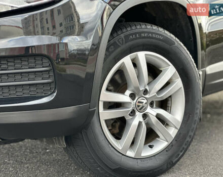 Черный Фольксваген Тигуан, объемом двигателя 2 л и пробегом 175 тыс. км за 12333 $, фото 5 на Automoto.ua