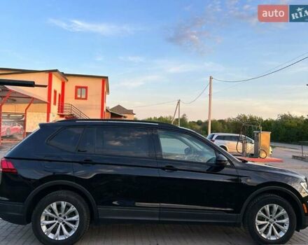 Черный Фольксваген Тигуан, объемом двигателя 1.98 л и пробегом 177 тыс. км за 17700 $, фото 5 на Automoto.ua