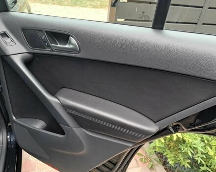 Черный Фольксваген Тигуан, объемом двигателя 2 л и пробегом 143 тыс. км за 12999 $, фото 17 на Automoto.ua