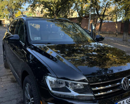 Чорний Фольксваген Тігуан, об'ємом двигуна 1.98 л та пробігом 127 тис. км за 22000 $, фото 1 на Automoto.ua