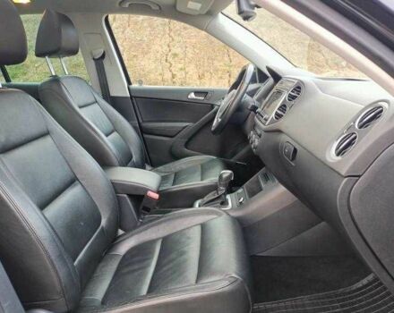 Чорний Фольксваген Тігуан, об'ємом двигуна 2 л та пробігом 82 тис. км за 10300 $, фото 20 на Automoto.ua