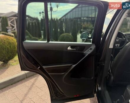 Черный Фольксваген Тигуан, объемом двигателя 1.98 л и пробегом 122 тыс. км за 14900 $, фото 68 на Automoto.ua