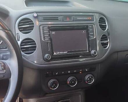 Черный Фольксваген Тигуан, объемом двигателя 1.98 л и пробегом 66 тыс. км за 16500 $, фото 6 на Automoto.ua