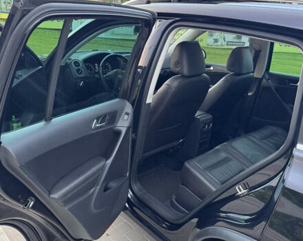 Чорний Фольксваген Тігуан, об'ємом двигуна 2 л та пробігом 117 тис. км за 15800 $, фото 14 на Automoto.ua