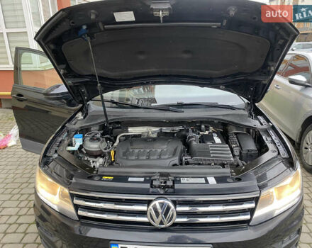 Черный Фольксваген Тигуан, объемом двигателя 1.98 л и пробегом 199 тыс. км за 15850 $, фото 26 на Automoto.ua