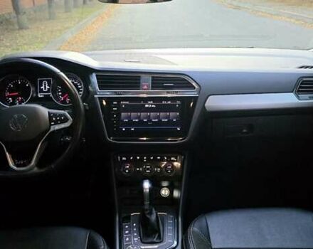 Черный Фольксваген Тигуан, объемом двигателя 1.98 л и пробегом 130 тыс. км за 24499 $, фото 19 на Automoto.ua