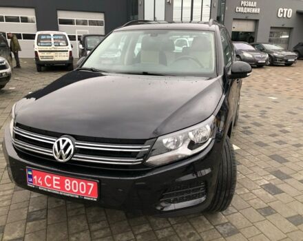 Чорний Фольксваген Тігуан, об'ємом двигуна 2 л та пробігом 187 тис. км за 10900 $, фото 4 на Automoto.ua