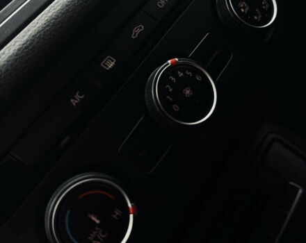 Чорний Фольксваген Тігуан, об'ємом двигуна 1.98 л та пробігом 210 тис. км за 11400 $, фото 21 на Automoto.ua