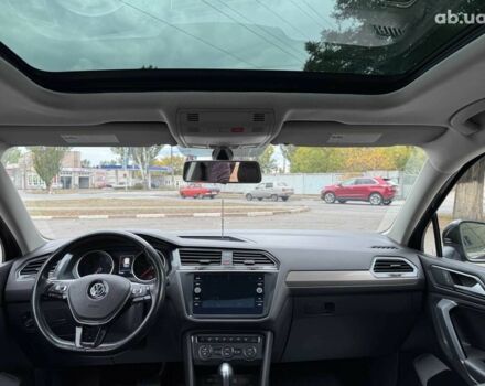 Черный Фольксваген Тигуан, объемом двигателя 2 л и пробегом 143 тыс. км за 18690 $, фото 19 на Automoto.ua
