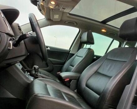 Черный Фольксваген Тигуан, объемом двигателя 2 л и пробегом 82 тыс. км за 9000 $, фото 12 на Automoto.ua