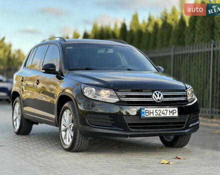 Черный Фольксваген Тигуан, объемом двигателя 2 л и пробегом 100 тыс. км за 14200 $, фото 16 на Automoto.ua