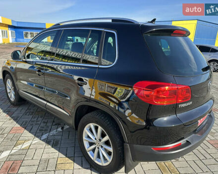 Черный Фольксваген Тигуан, объемом двигателя 2 л и пробегом 100 тыс. км за 13950 $, фото 4 на Automoto.ua
