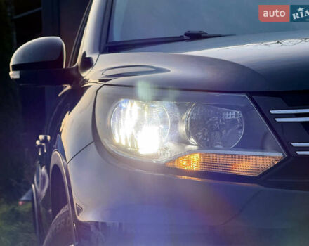 Черный Фольксваген Тигуан, объемом двигателя 2 л и пробегом 185 тыс. км за 13999 $, фото 10 на Automoto.ua