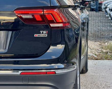 Черный Фольксваген Тигуан, объемом двигателя 1.98 л и пробегом 81 тыс. км за 21500 $, фото 71 на Automoto.ua