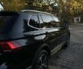 Чорний Фольксваген Тігуан, об'ємом двигуна 2 л та пробігом 127 тис. км за 22000 $, фото 2 на Automoto.ua