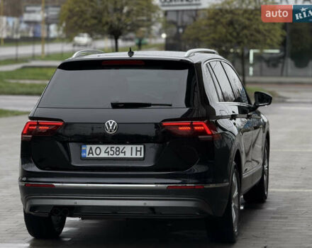 Черный Фольксваген Тигуан, объемом двигателя 2 л и пробегом 209 тыс. км за 23800 $, фото 8 на Automoto.ua