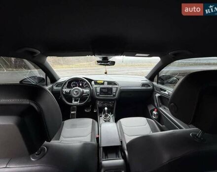 Чорний Фольксваген Тігуан, об'ємом двигуна 1.98 л та пробігом 150 тис. км за 30000 $, фото 12 на Automoto.ua