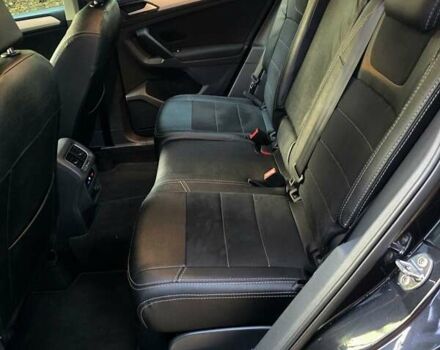 Черный Фольксваген Тигуан, объемом двигателя 1.98 л и пробегом 130 тыс. км за 24499 $, фото 24 на Automoto.ua