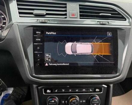 Черный Фольксваген Тигуан, объемом двигателя 2 л и пробегом 102 тыс. км за 12100 $, фото 7 на Automoto.ua