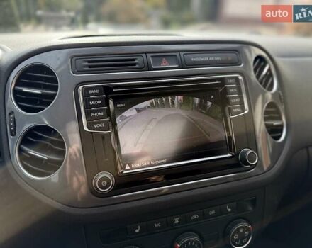 Черный Фольксваген Тигуан, объемом двигателя 1.98 л и пробегом 122 тыс. км за 14900 $, фото 52 на Automoto.ua