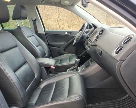 Черный Фольксваген Тигуан, объемом двигателя 2 л и пробегом 82 тыс. км за 9000 $, фото 11 на Automoto.ua