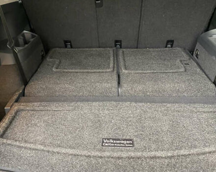 Черный Фольксваген Тигуан, объемом двигателя 1.98 л и пробегом 199 тыс. км за 15850 $, фото 19 на Automoto.ua