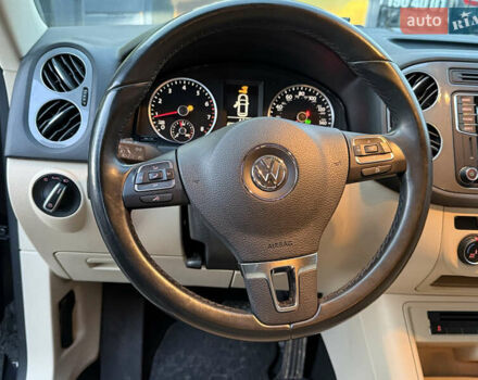 Черный Фольксваген Тигуан, объемом двигателя 2 л и пробегом 185 тыс. км за 13999 $, фото 43 на Automoto.ua