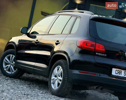 Черный Фольксваген Тигуан, объемом двигателя 2 л и пробегом 185 тыс. км за 13999 $, фото 18 на Automoto.ua