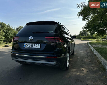 Черный Фольксваген Тигуан, объемом двигателя 1.97 л и пробегом 104 тыс. км за 26100 $, фото 7 на Automoto.ua