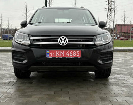 Черный Фольксваген Тигуан, объемом двигателя 2 л и пробегом 95 тыс. км за 14499 $, фото 2 на Automoto.ua